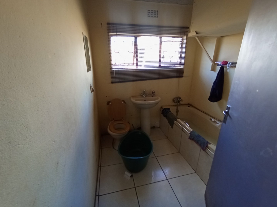 4 Bedroom Property for Sale in Kagisanong Free State